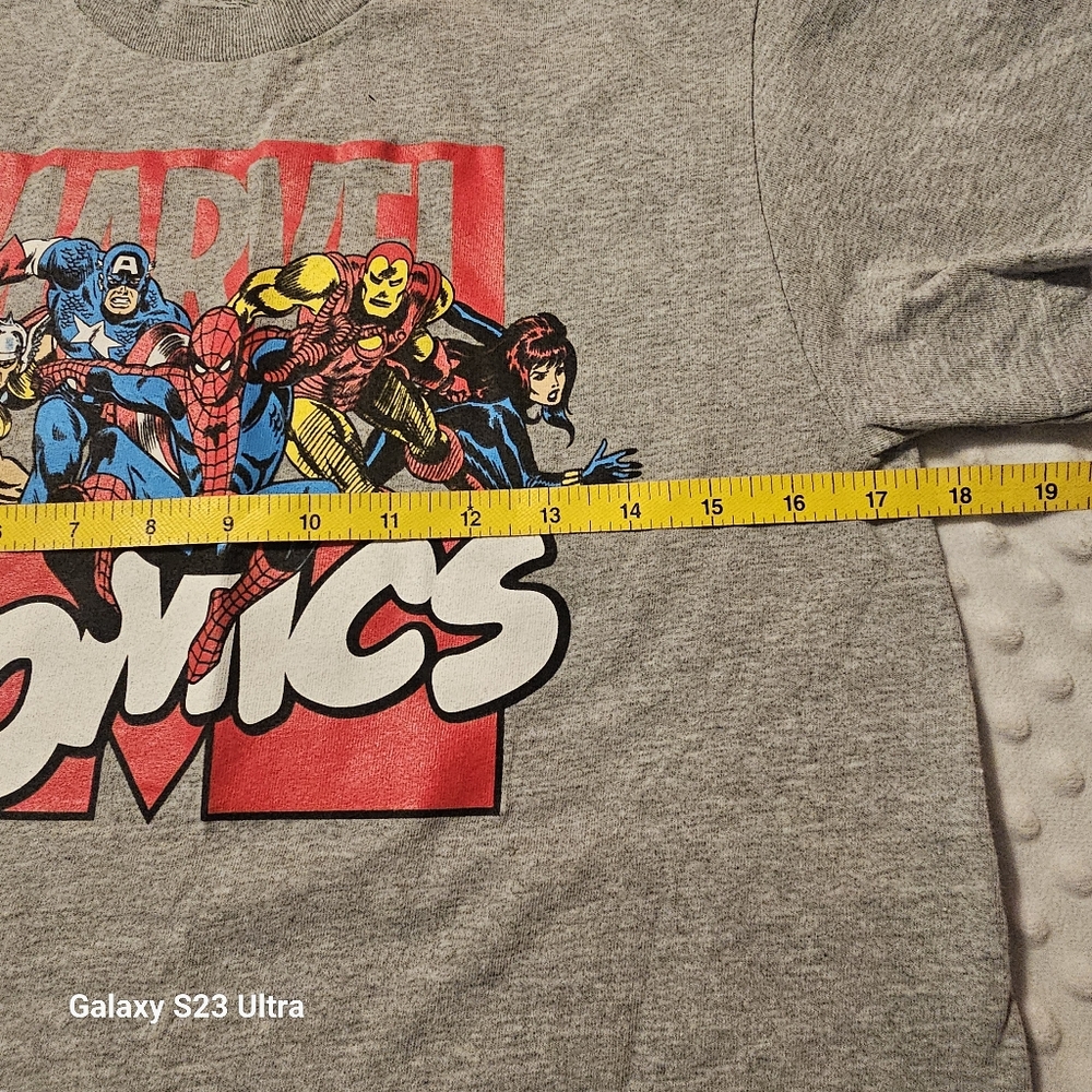 Marvel Comics Gray T-Shirt - Picture 5 of 6